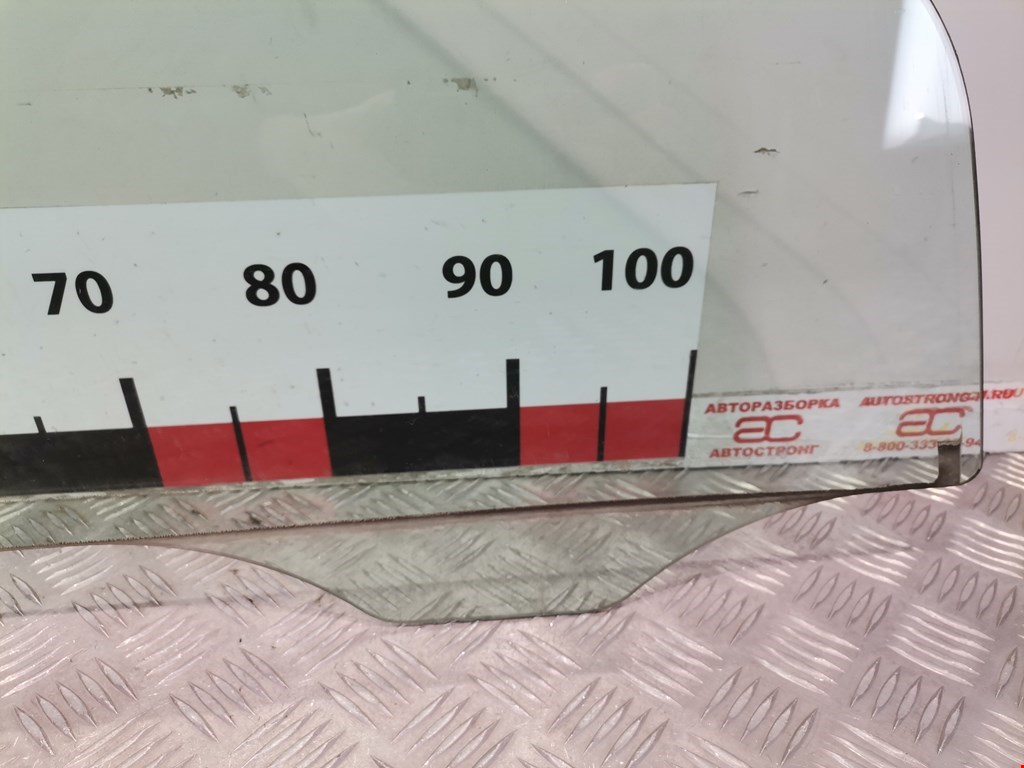 Стекло двери переднее правое MERCEDES-BENZ C-Class C-klasse W203 2000-2007