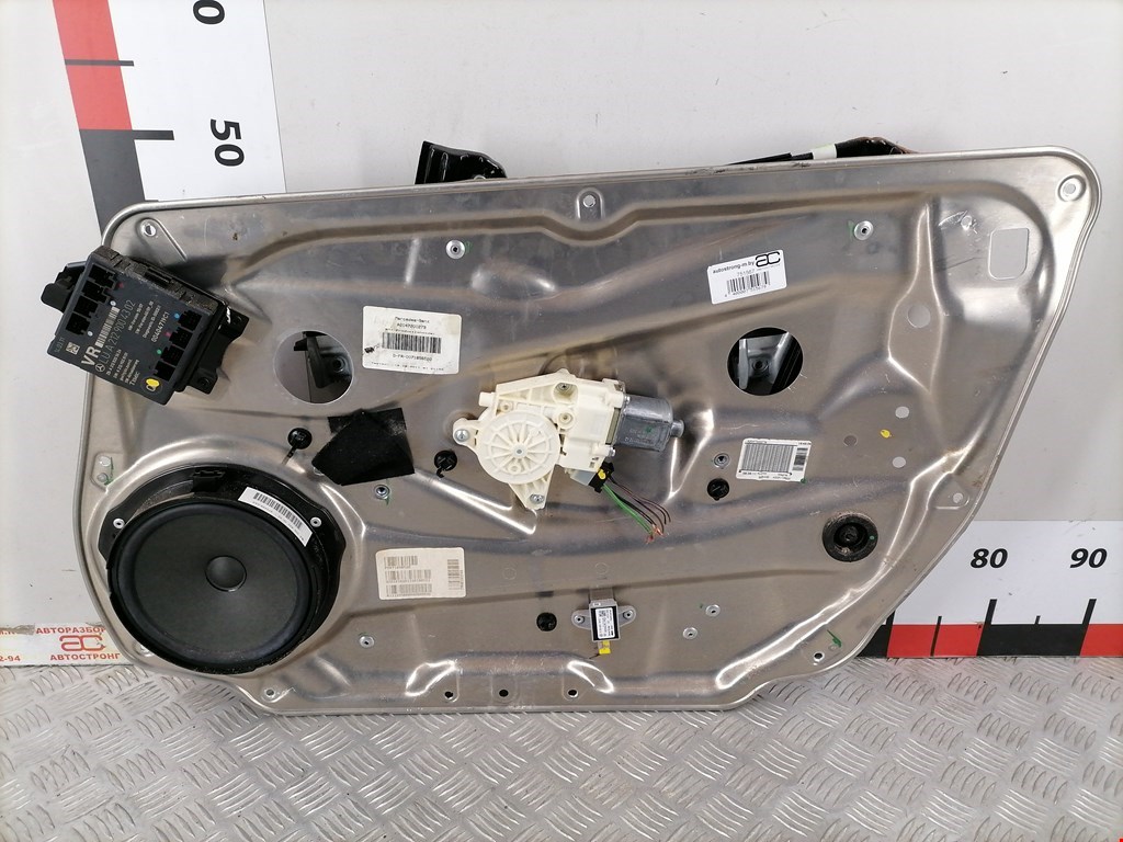 Стеклоподъемник передний правый MERCEDES-BENZ C-Class C-klasse W204 2007-2015