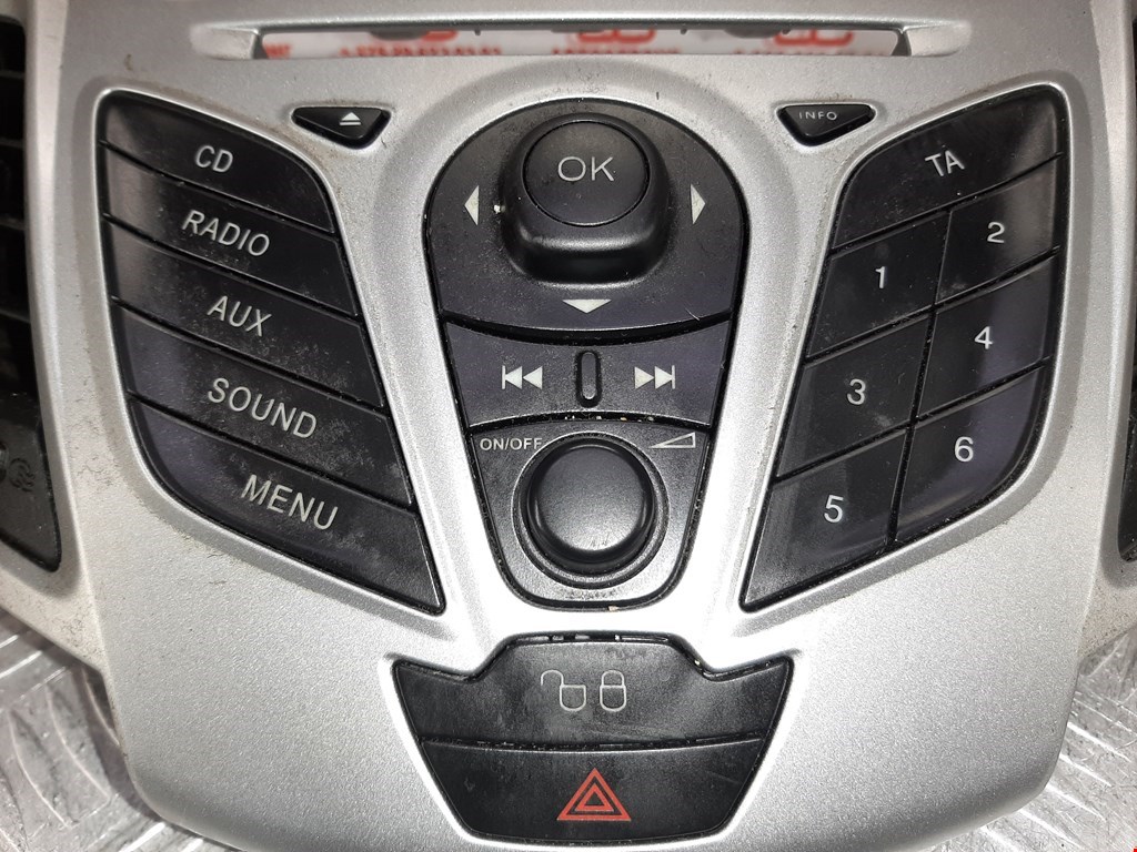 Магнитола FORD Fiesta 2008-2012