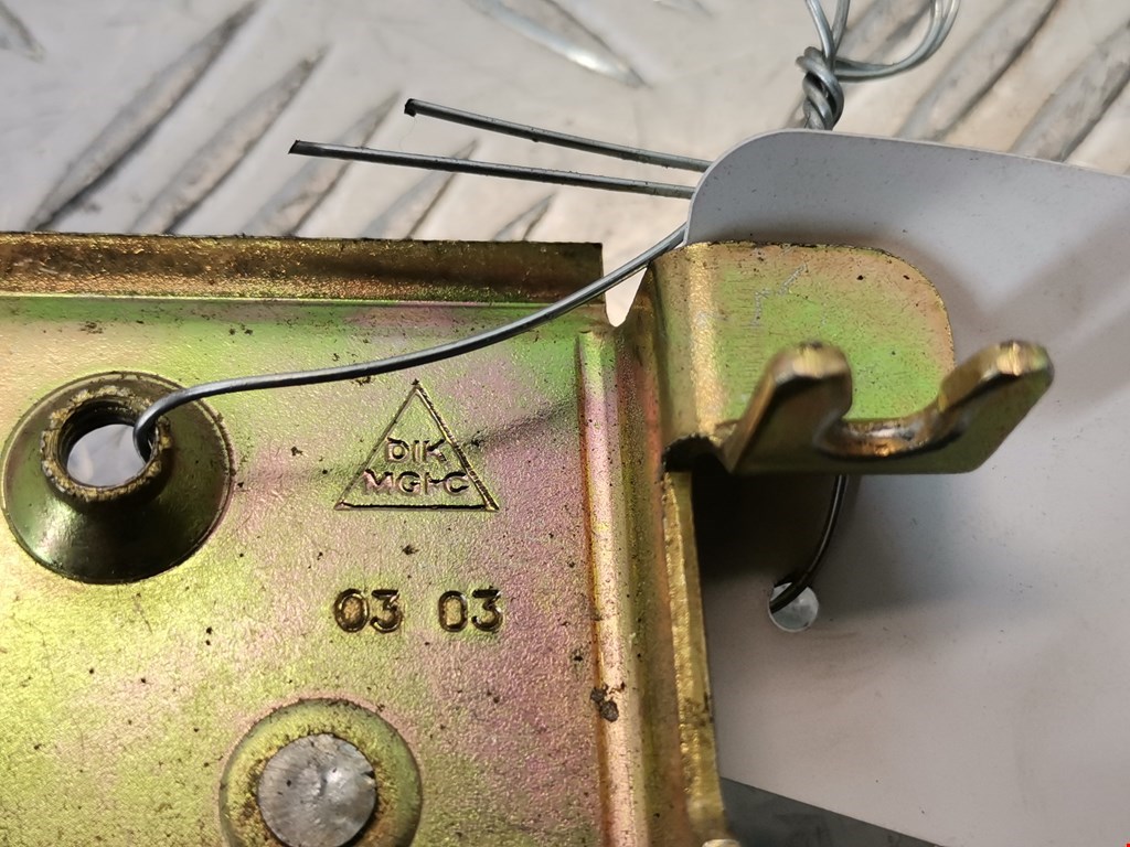 Ручка дверная задняя внутренняя левая PEUGEOT Partner 1996-2009