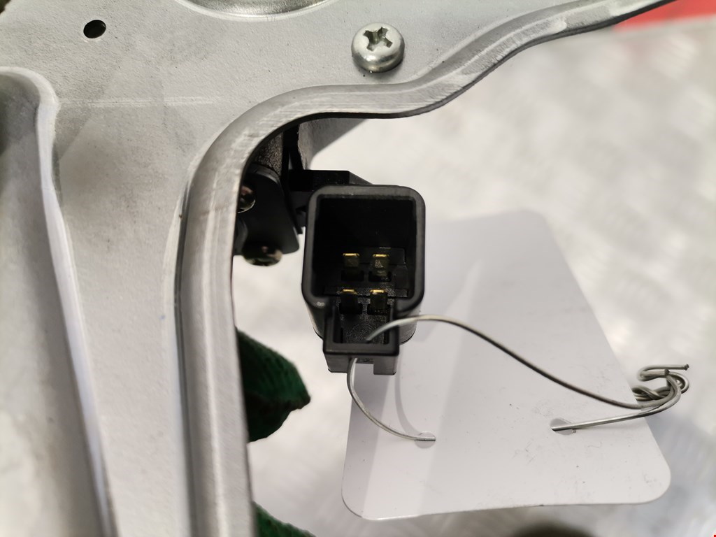 Моторчик стеклоочистителя задний MAZDA Mazda 5 CW 2010-2016