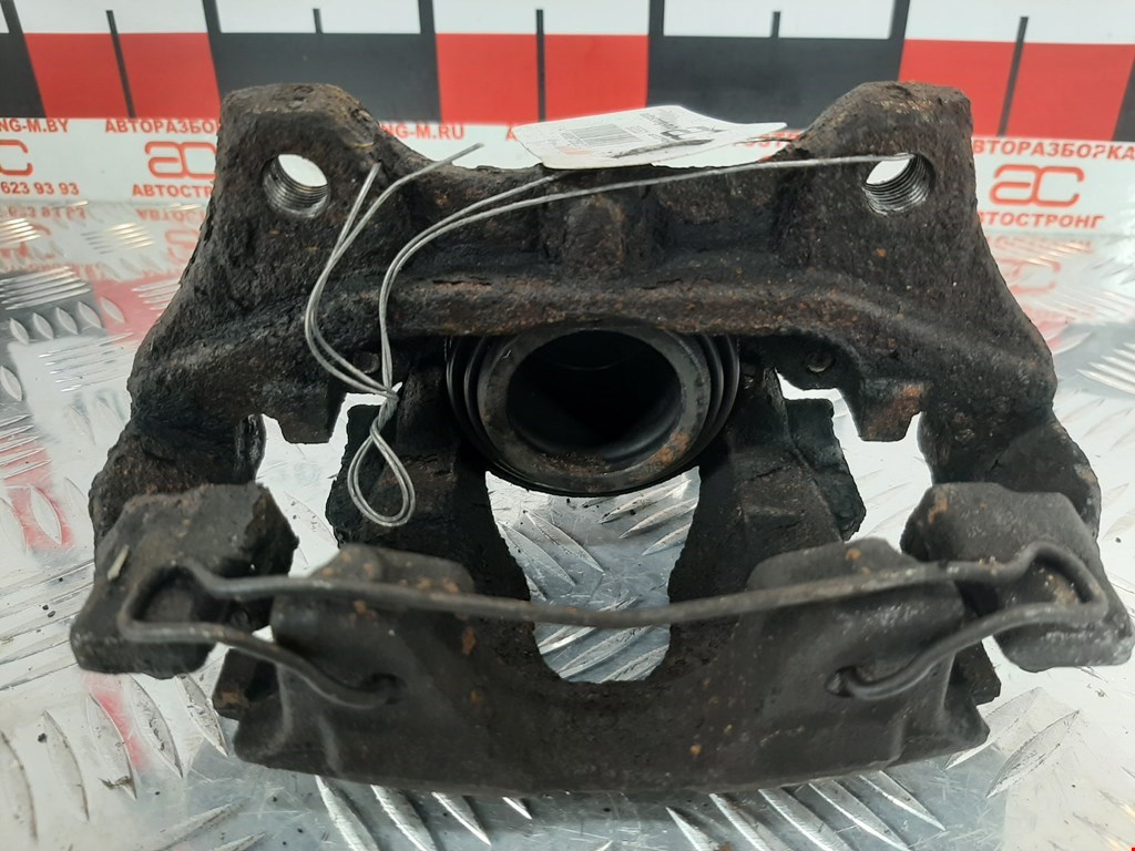 Суппорт передний правый RENAULT Clio 2012-2019