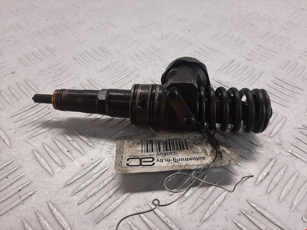 Форсунка дизельная электрическая VOLKSWAGEN Passat B6 2005-2011
