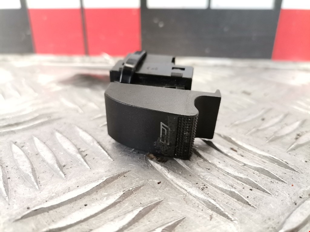 Кнопка стеклоподъемника AUDI A3 8L 1996-2003