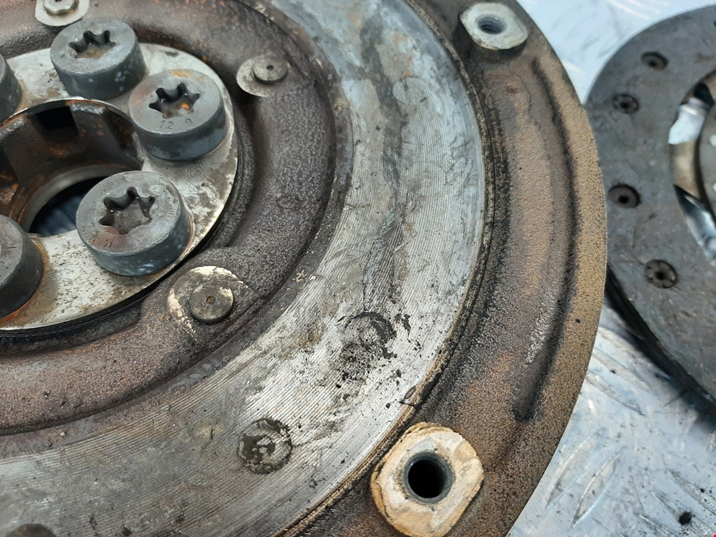 Маховик (демпфер сцепления) BMW 1er E81\E87 2004-2011