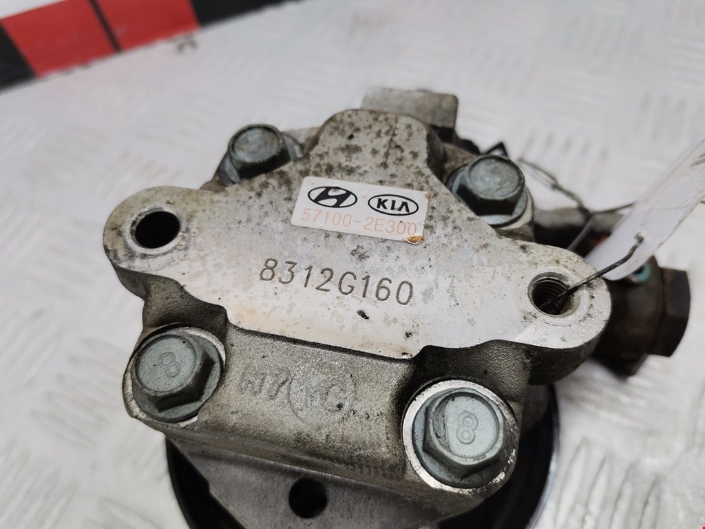 Насос гидроусилителя руля (ГУР) KIA Sportage II 2004-2010