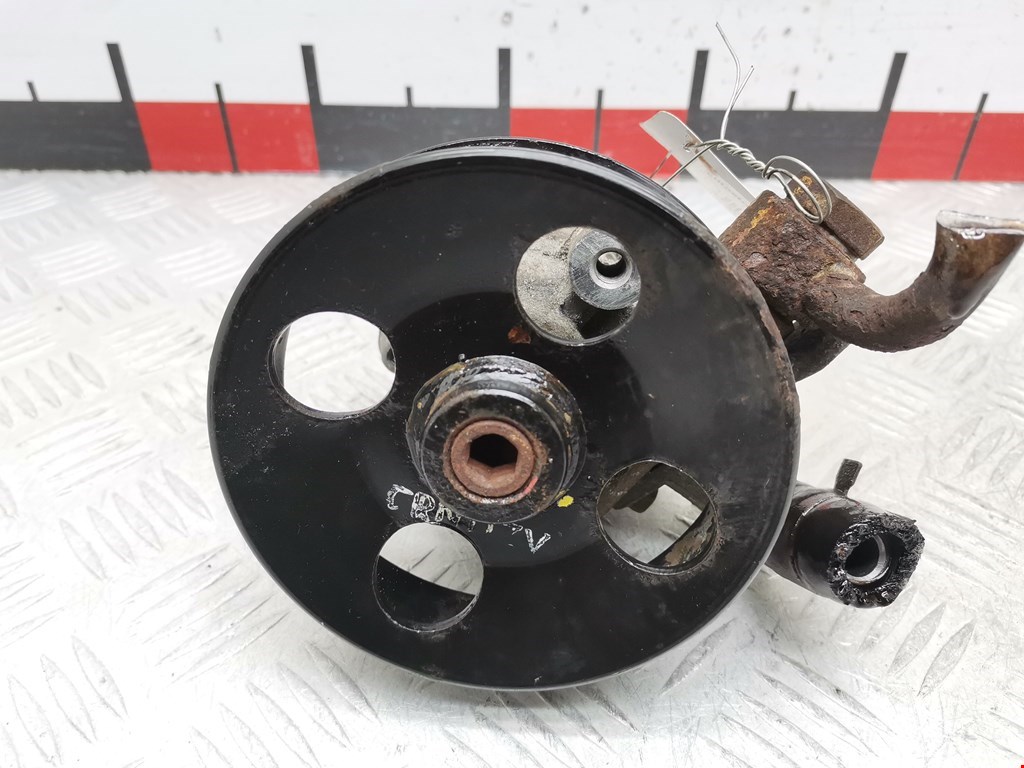 Насос гидроусилителя руля (ГУР) KIA Sportage II 2004-2010