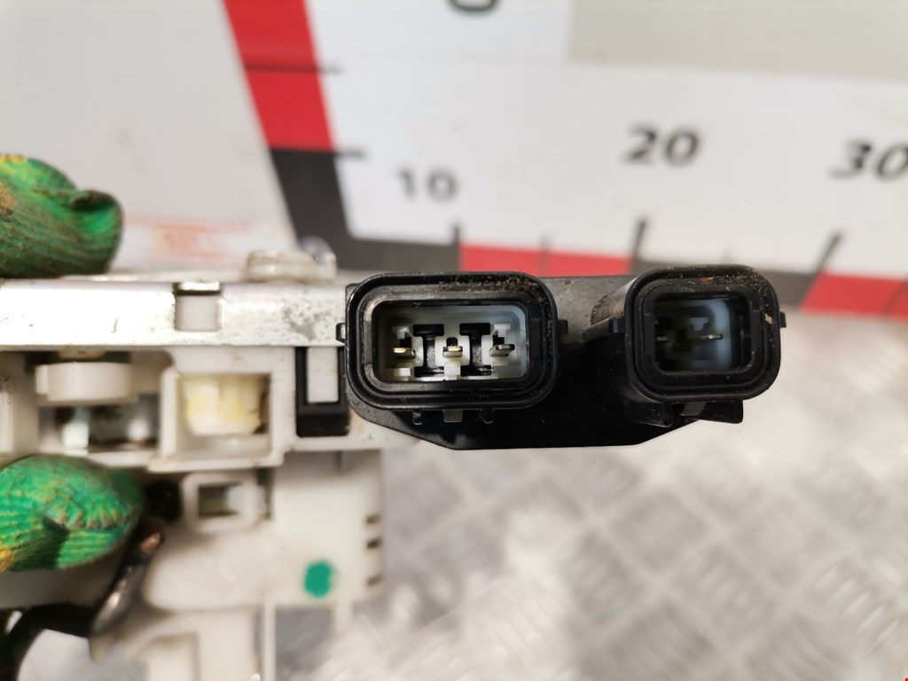 Замок двери задней правой HONDA Pilot 2002-2008