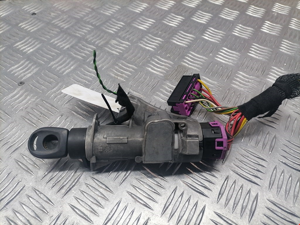 Замок зажигания VOLKSWAGEN Passat B5 1997-2005