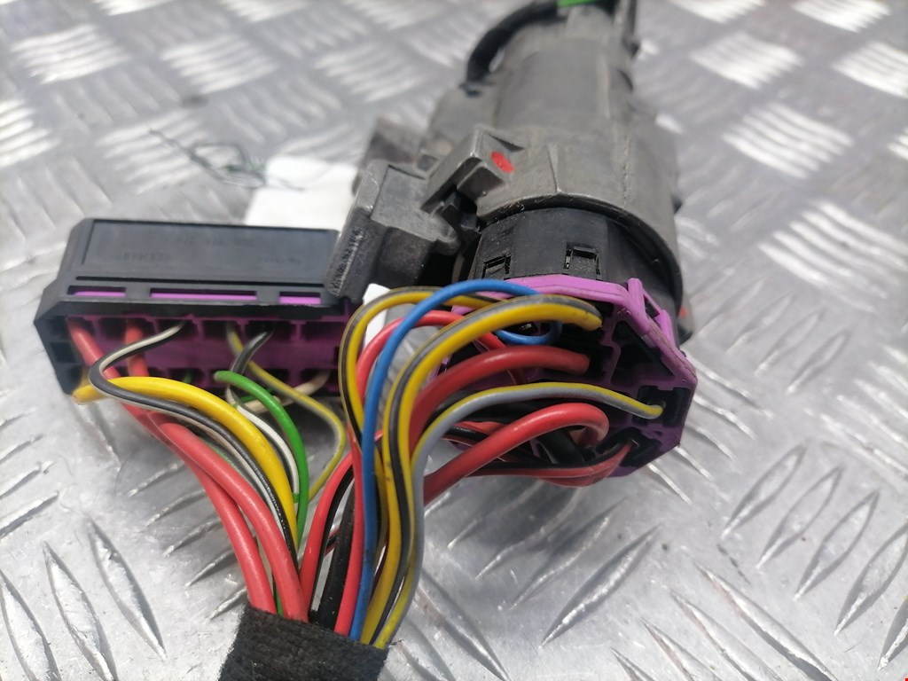 Замок зажигания VOLKSWAGEN Passat B5 1997-2005