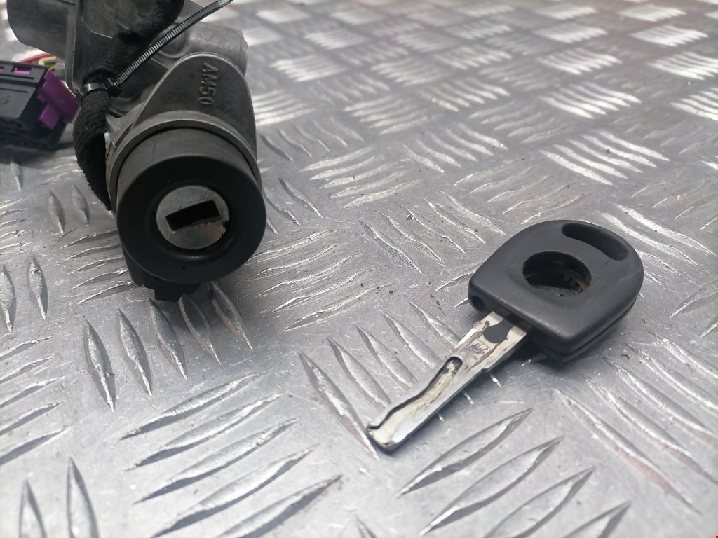 Замок зажигания VOLKSWAGEN Passat B5 1997-2005