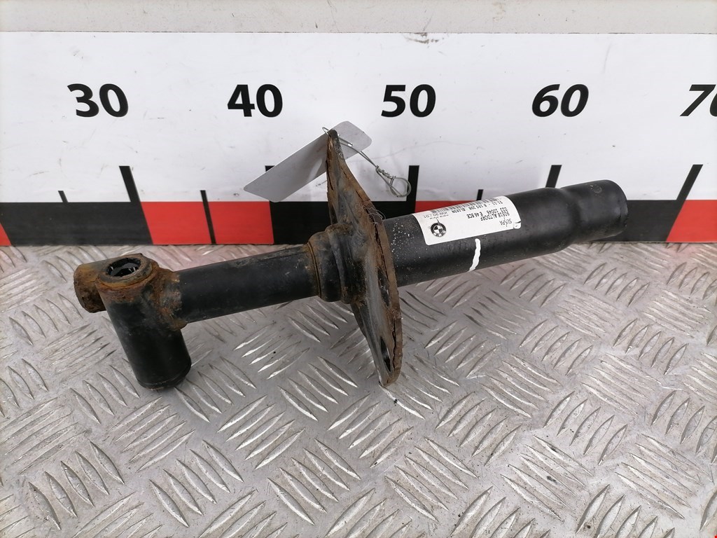 Отбойник бампера передний правый BMW 3-Series (E46) (1998-2007)