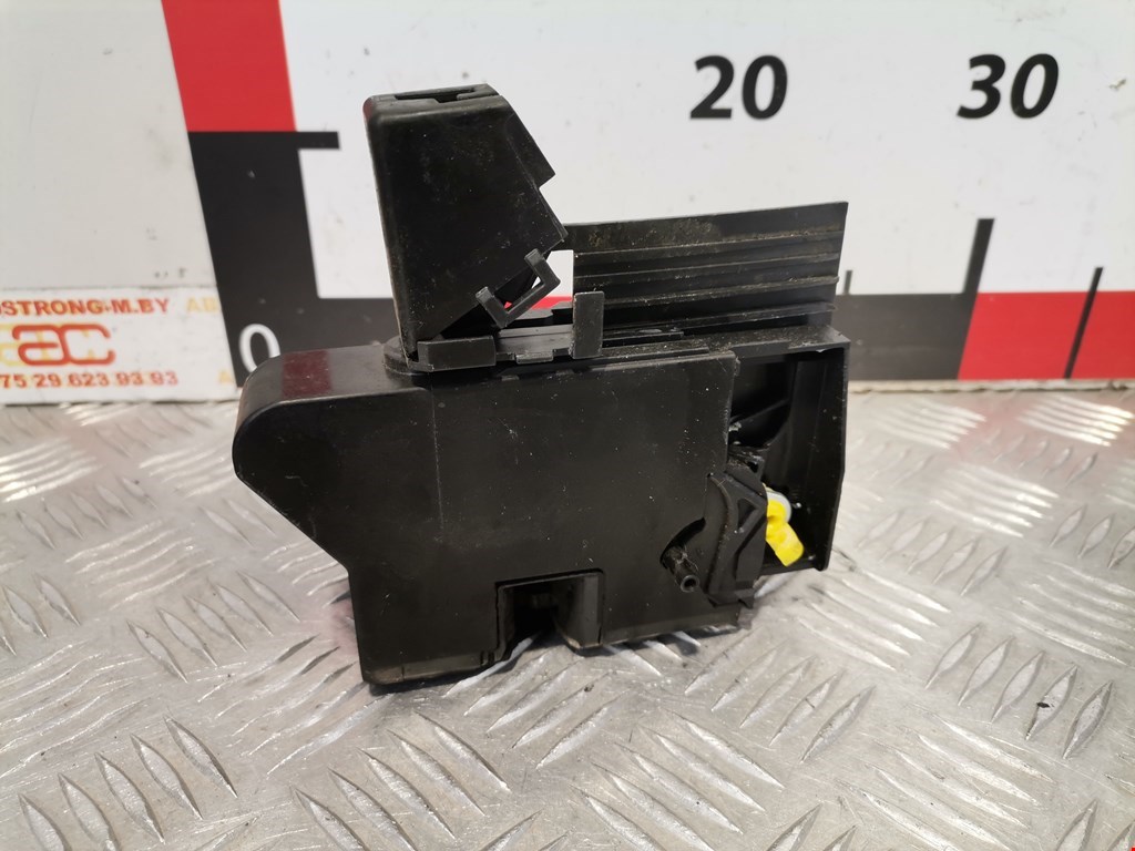 Замок двери задней левой DACIA Sandero 2008-2012