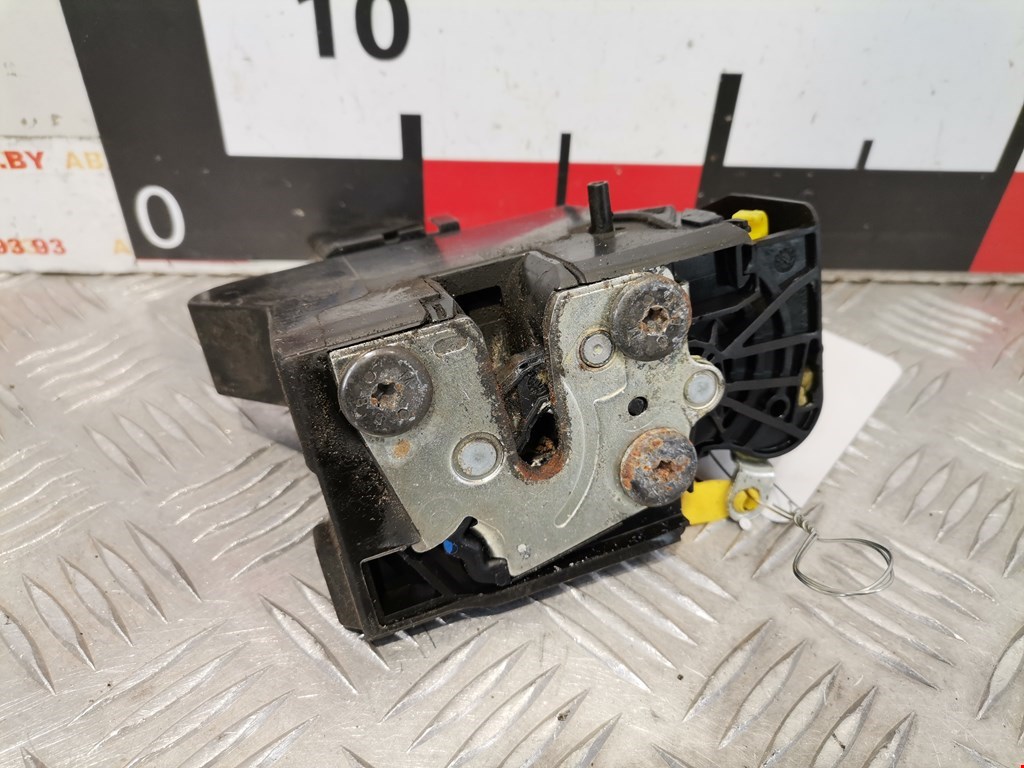 Замок двери задней левой DACIA Sandero 2008-2012