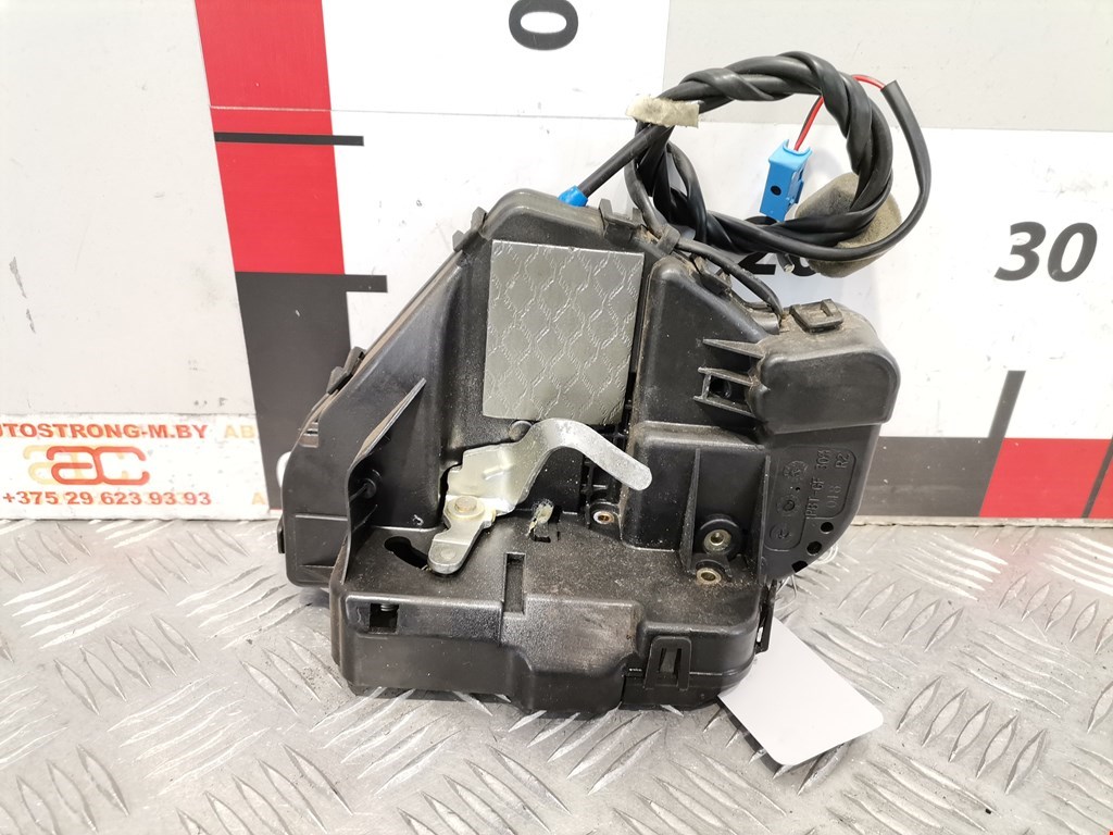 Замок двери задней правой MERCEDES-BENZ CLS-Class C219 2004-2010