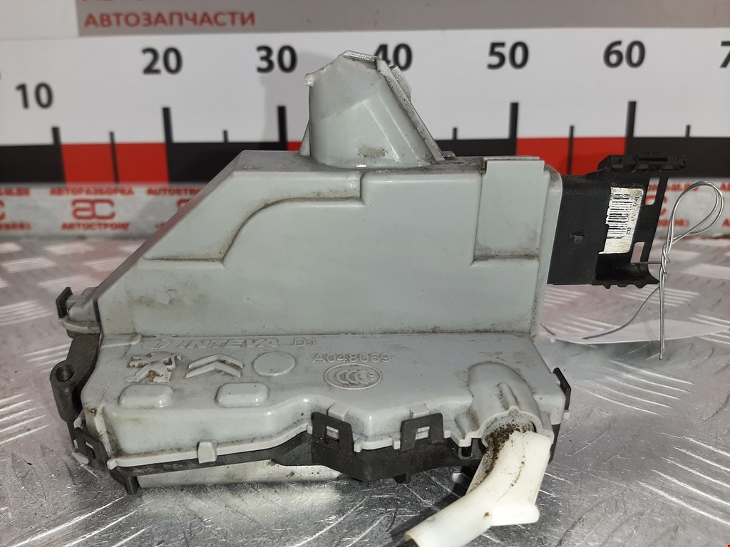 Замок двери задней правой PEUGEOT 5008 2009-2016