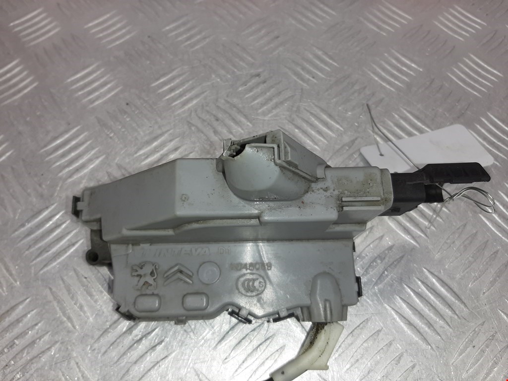 Замок двери задней правой PEUGEOT 5008 2009-2016