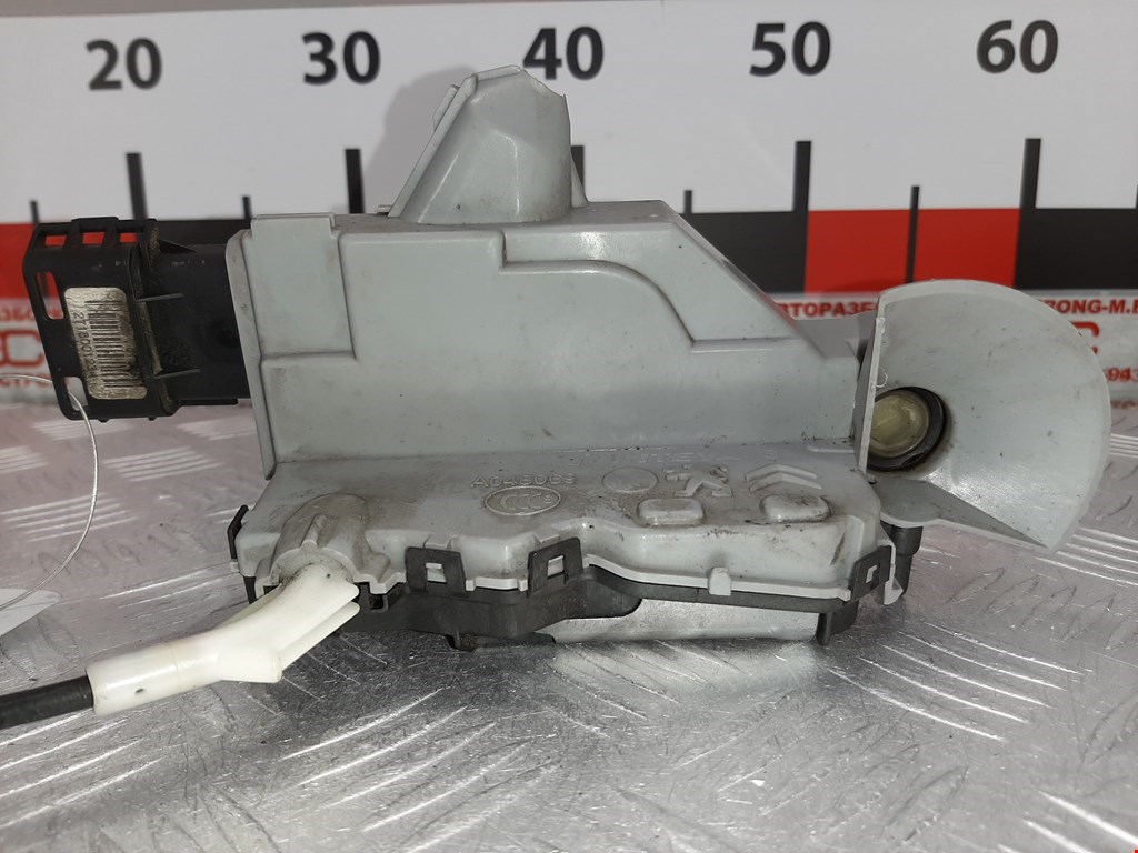 Замок двери передней левой PEUGEOT 5008 2009-2016