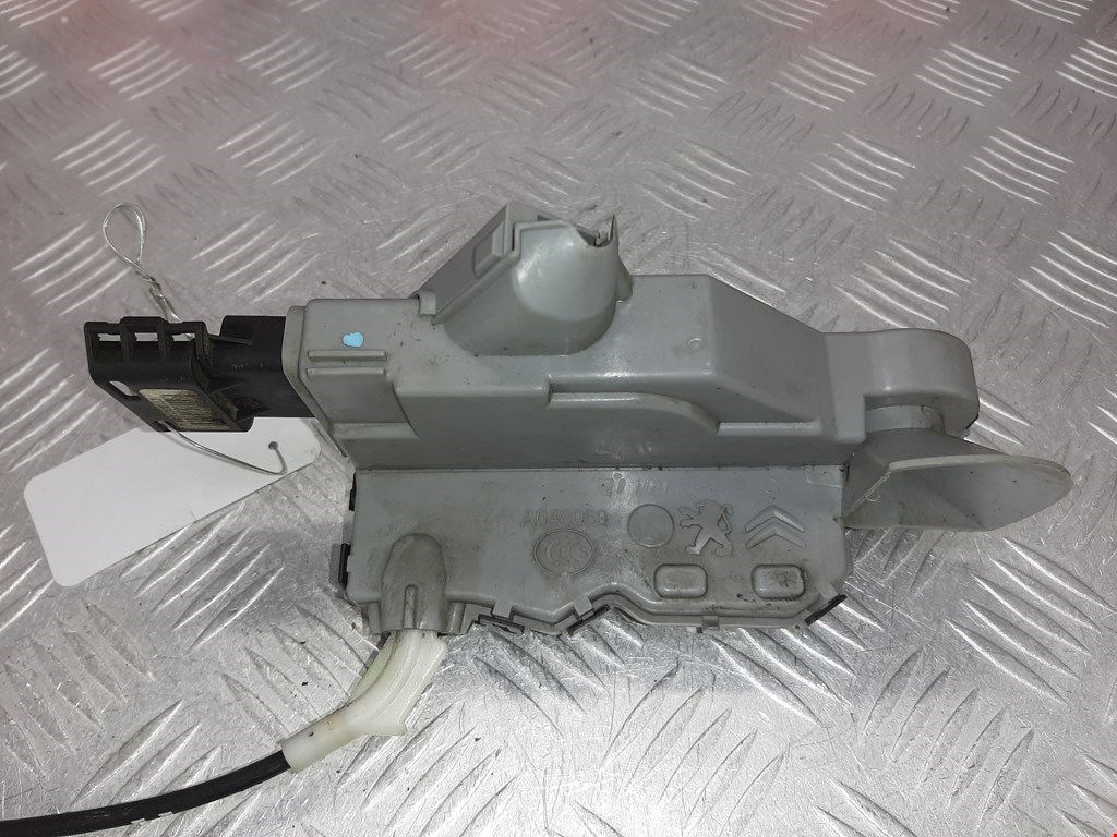 Замок двери передней левой PEUGEOT 5008 2009-2016