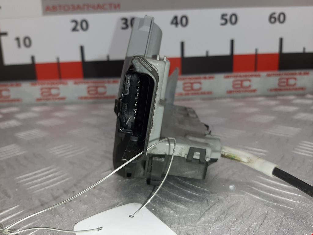 Замок двери передней левой PEUGEOT 5008 2009-2016