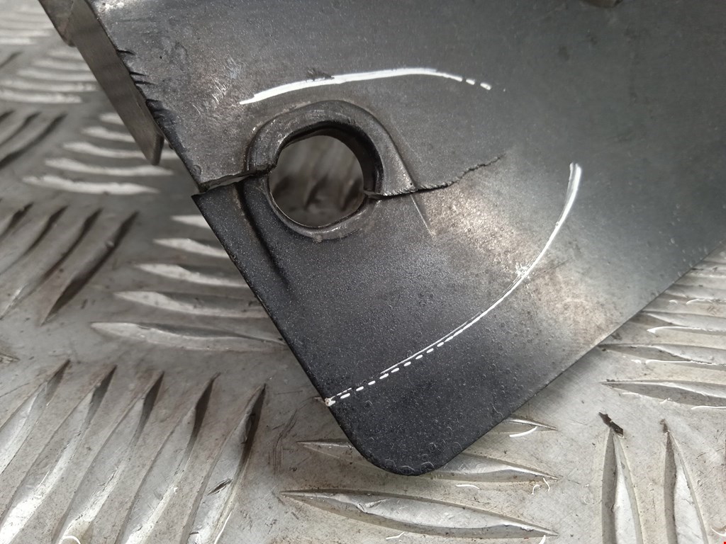 Решетка радиатора SUZUKI Baleno 1995-2002