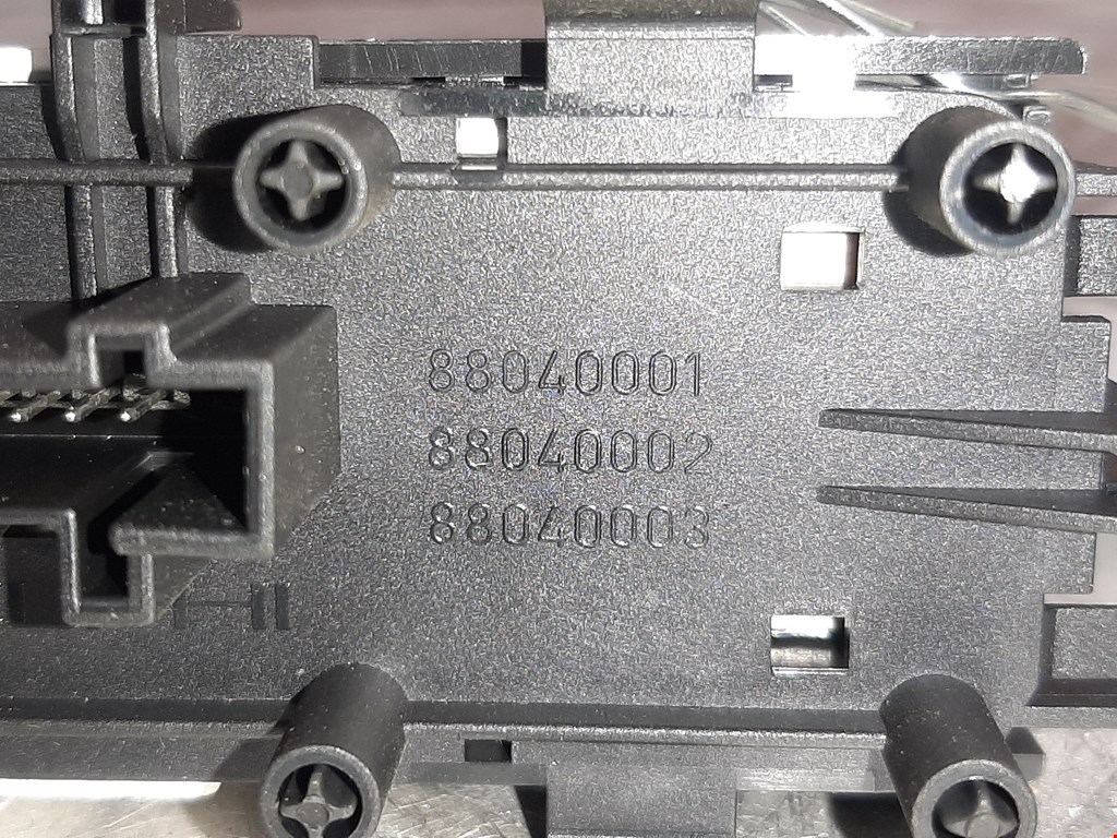 Кнопка аварийной сигнализации (аварийки) RENAULT Megane II 2002-2009