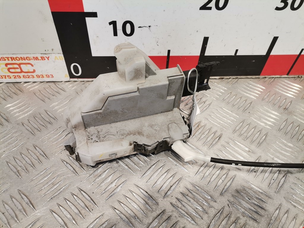Замок двери задней правой PEUGEOT 5008 2009-2016