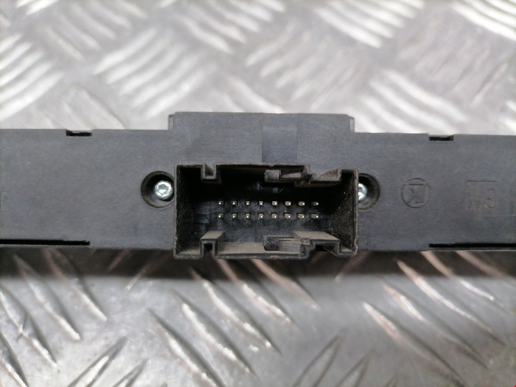 Кнопка аварийной сигнализации (аварийки) OPEL Astra H/Family 2004-2015