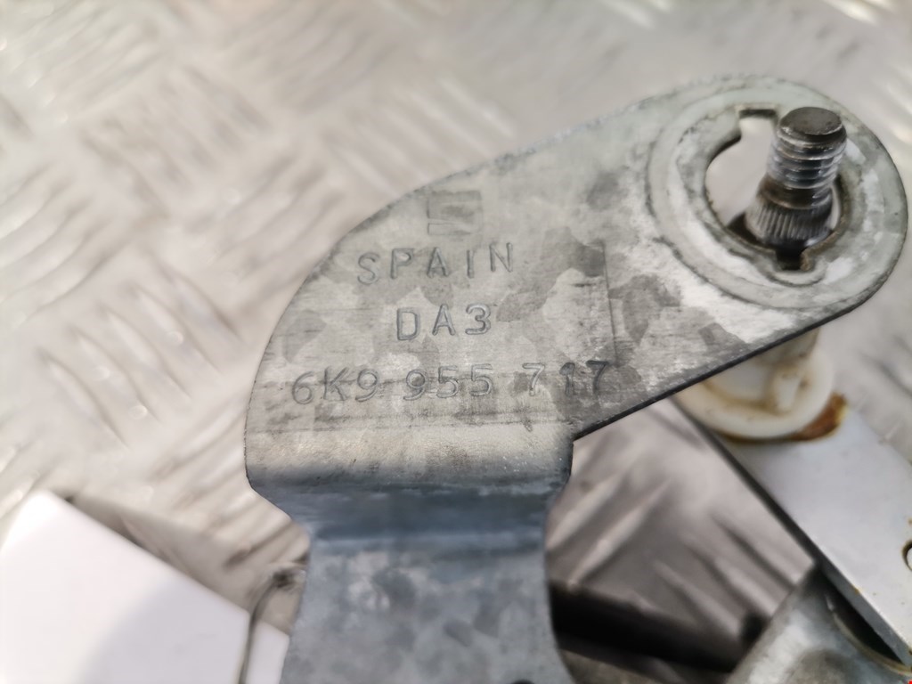 Моторчик стеклоочистителя задний VOLKSWAGEN Caddy II 1995-2004