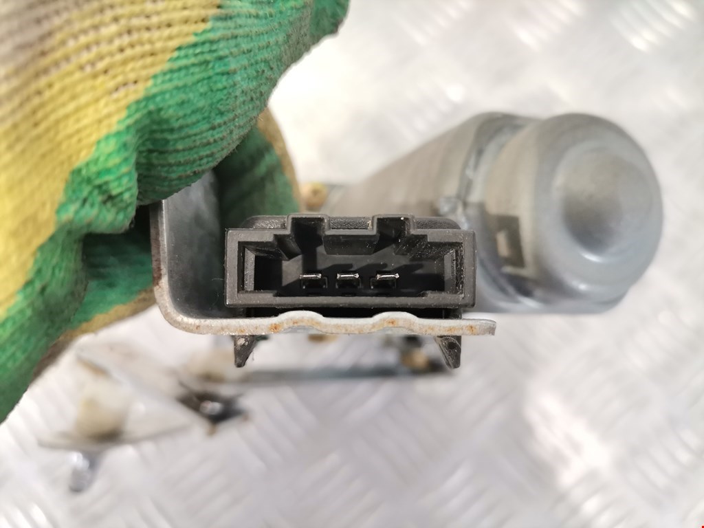 Моторчик стеклоочистителя задний VOLKSWAGEN Caddy II 1995-2004