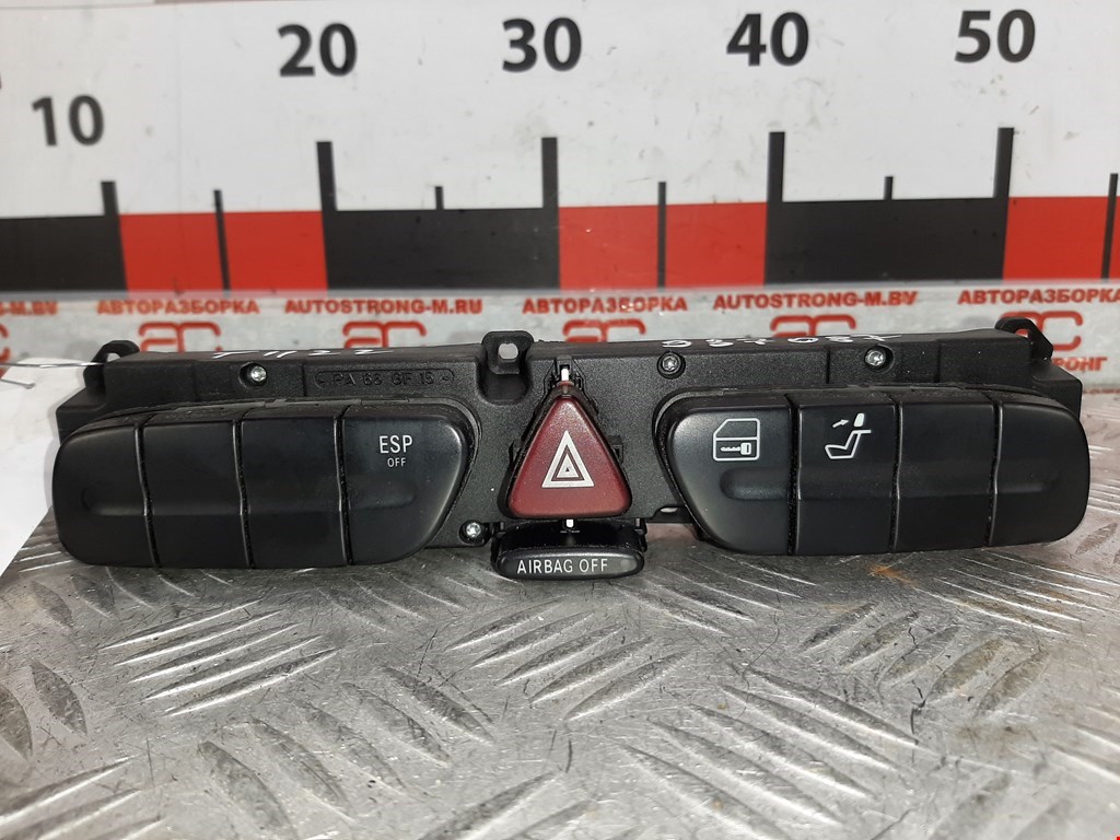 Кнопка аварийной сигнализации (аварийки) MERCEDES-BENZ C-Class C-klasse W203 2000-2007