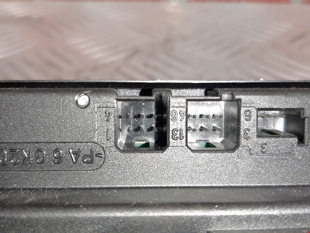 Кнопка аварийной сигнализации (аварийки) MERCEDES-BENZ C-Class C-klasse W203 2000-2007