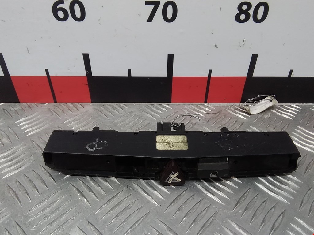 Кнопка аварийной сигнализации (аварийки) OPEL Zafira B 2005-2012