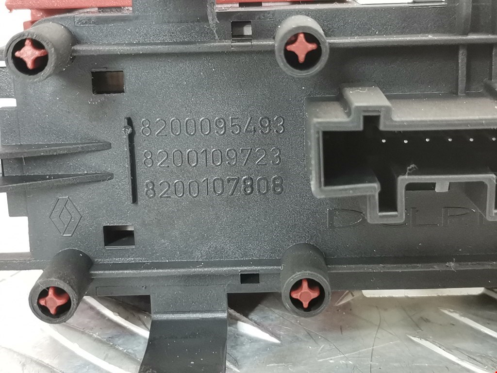 Кнопка аварийной сигнализации (аварийки) RENAULT Megane II 2002-2009