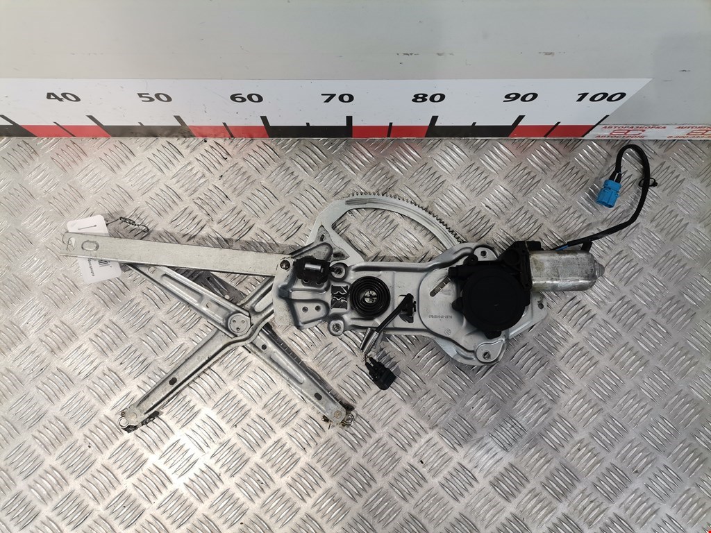 Стеклоподъемник передний правый BMW 5er 5 серия E34 1988-1997