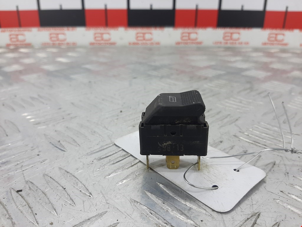 Кнопка стеклоподъемника AUDI A4 B5 1995-2001