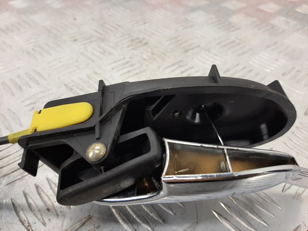 Ручка дверная передняя внутренняя правая FORD Focus I 1998-2005