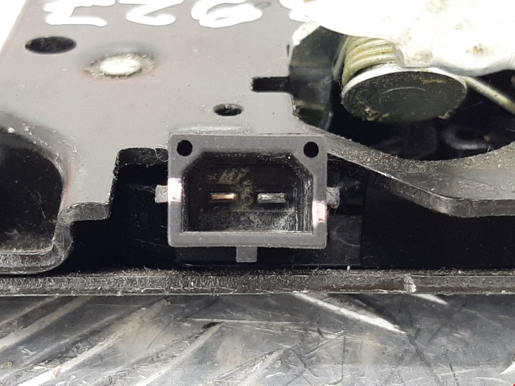 Замок багажника (крышки двери) AUDI A4 B5 1995-2001