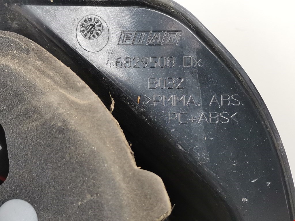 Фонарь задний правый FIAT Idea 2003-2016