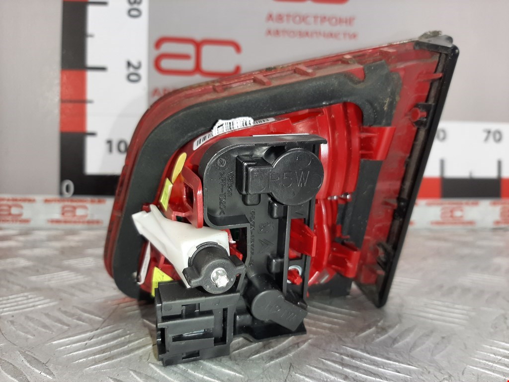 Фонарь задний внутренний левый CITROEN C5 II 2007-2017