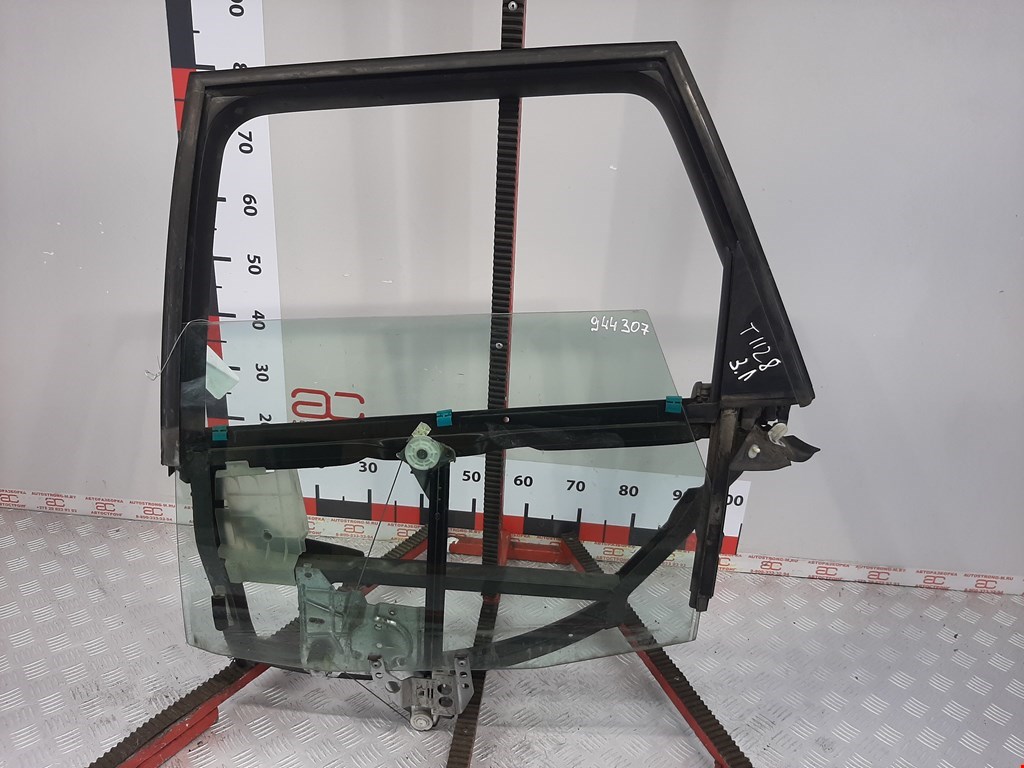 Стеклоподъемник задний левый AUDI A4 B5 1995-2001