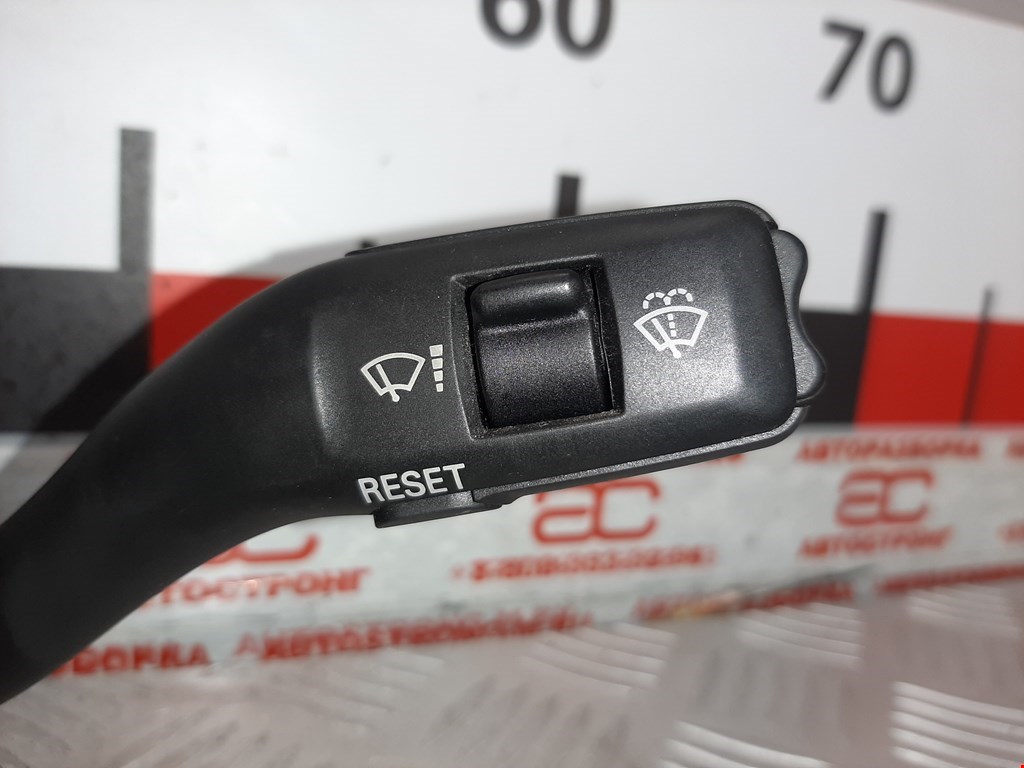 Переключатель стеклоочистителя AUDI A8 D3 2003-2010