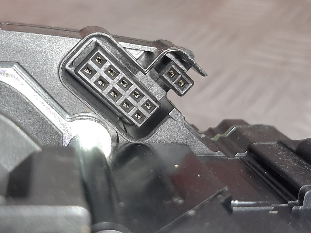 Переключатель стеклоочистителя AUDI A8 D3 2003-2010