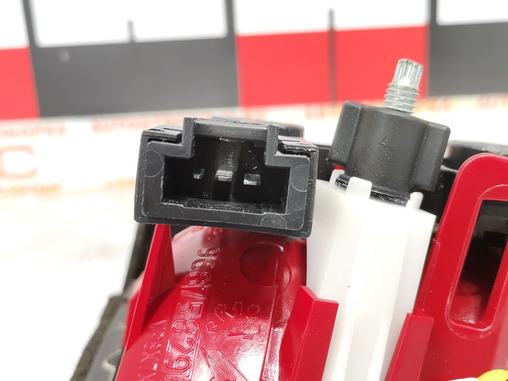 Фонарь задний внутренний правый CITROEN C5 II 2007-2017