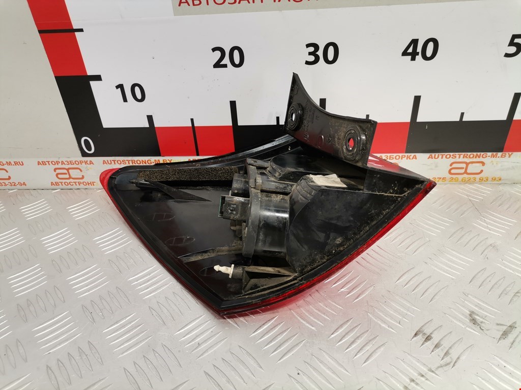 Фонарь задний правый NISSAN Qashqai J10 2006-2013