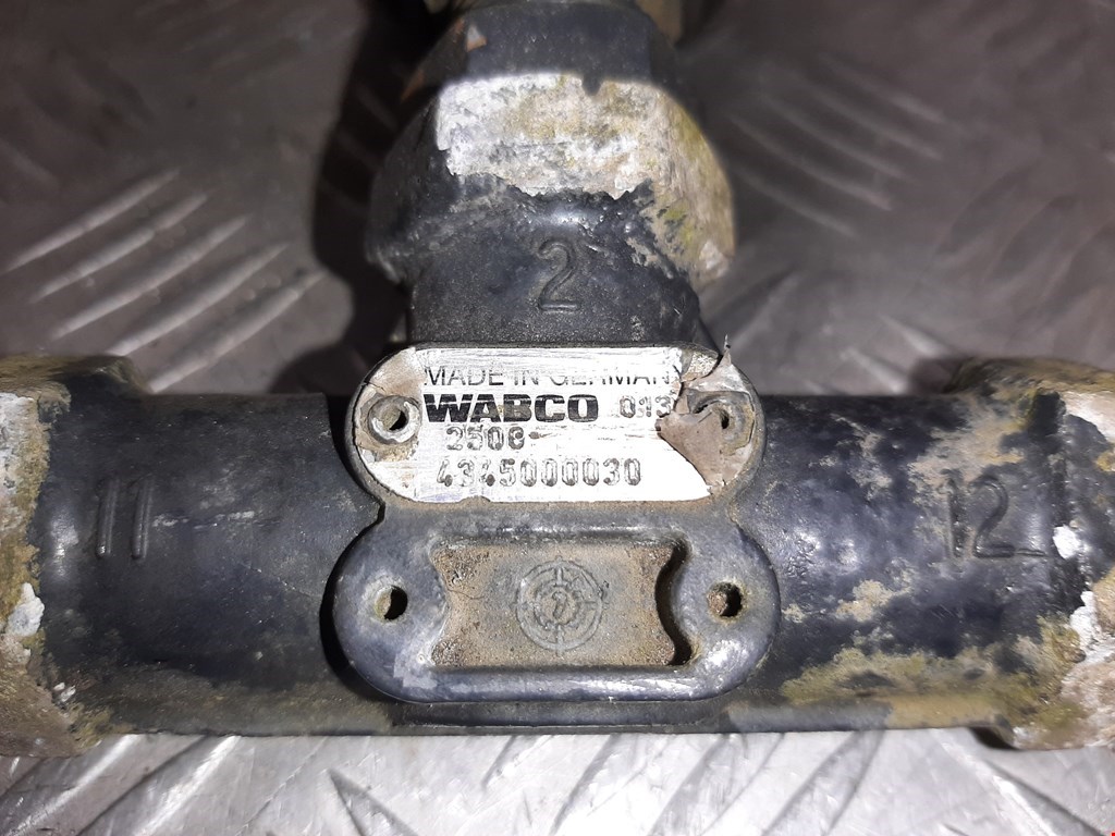 Кран ABS тормозной главный (распределитель) IVECO Stralis Stralis 2002-2006