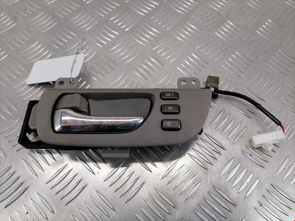 Ручка дверная задняя внутренняя левая LEXUS LS UCF30 2000-2006