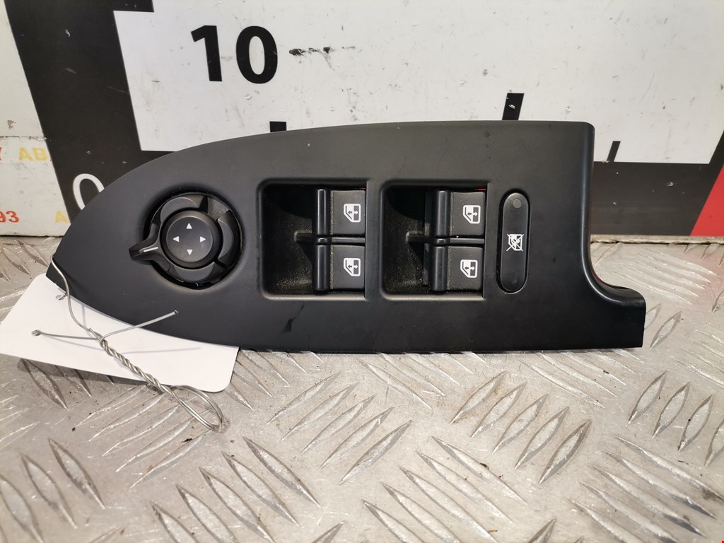 Блок управления стеклоподъемниками ALFA ROMEO Giulietta 2010-2020