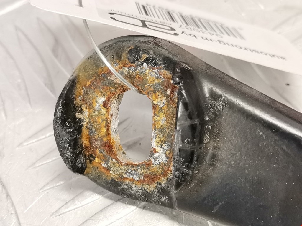 Поводок дворников передний левый/ правый BMW 5er 5 серия E60/E61 2003-2010