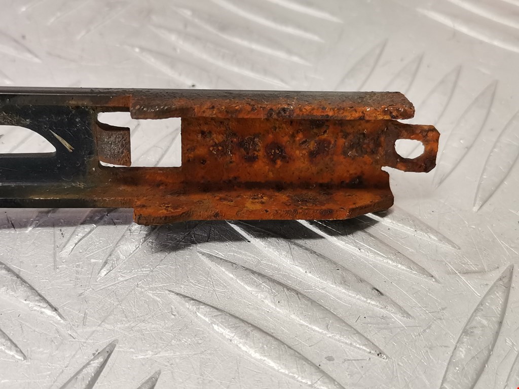 Поводок дворников передний левый/ правый BMW 5er 5 серия E60/E61 2003-2010